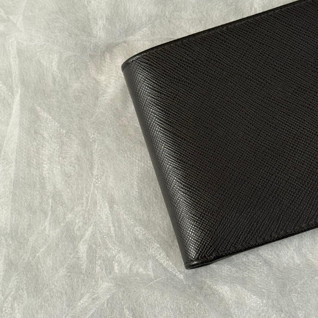 ⭐️未使用級⭐️　PRADA　サフィアーノトライアングル　二つ折り財布　ブラック