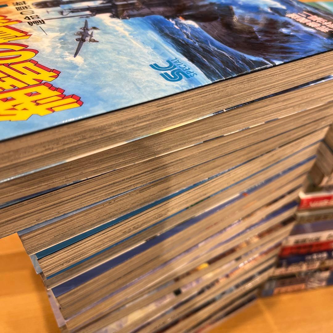 紺碧の艦隊全21冊、その他歴史本17冊