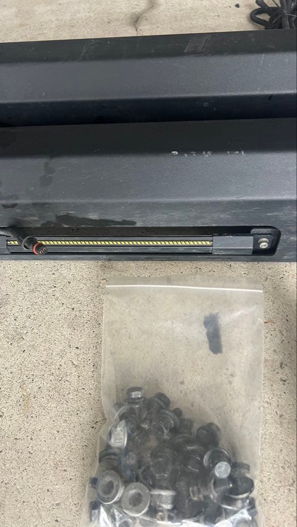 ラングラーJL用　照明付きサイドステップ　中古