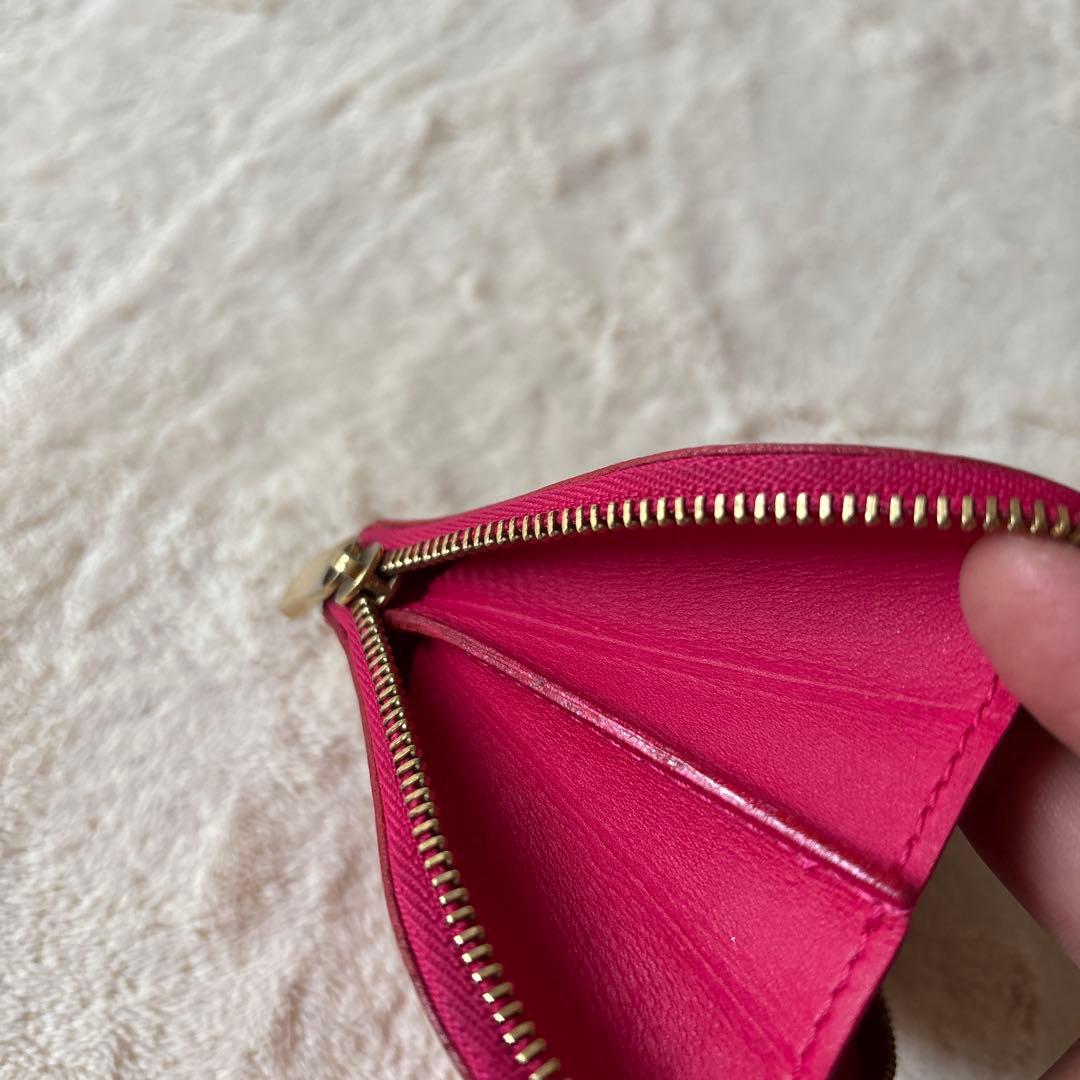 Louis Vuitton ハート型ケース レッド