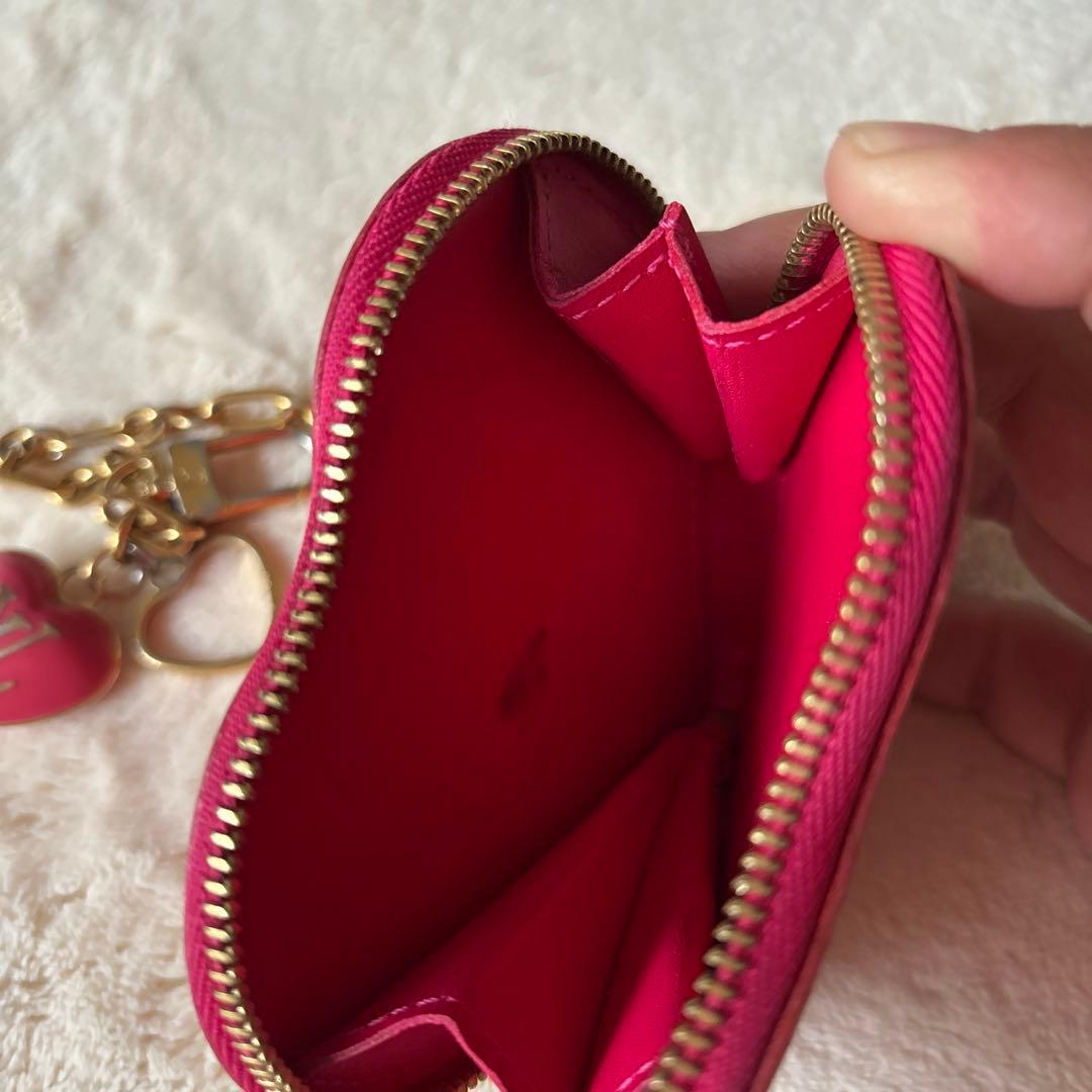 Louis Vuitton ハート型ケース レッド