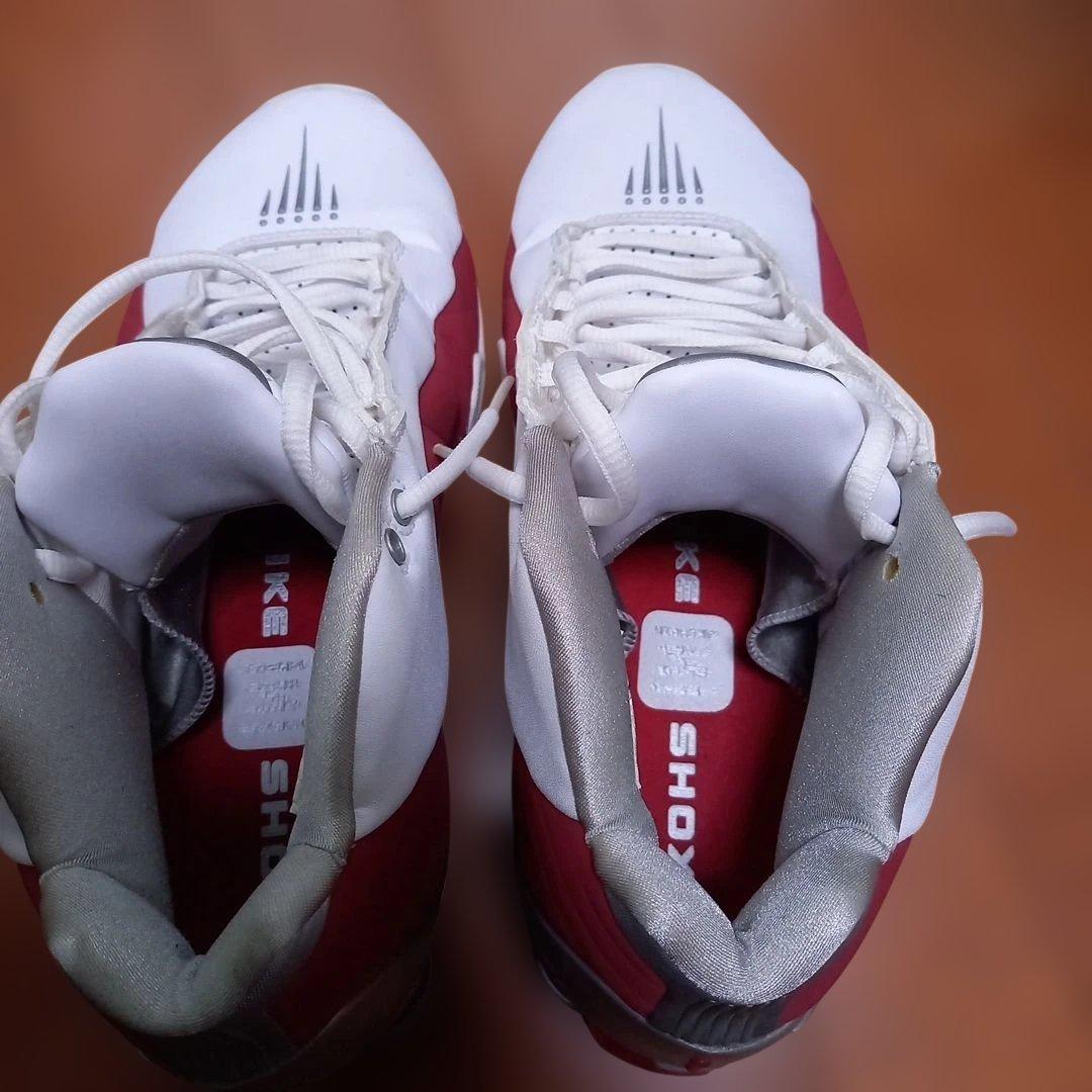 Nike ショックスBB4バスケットボールシューズ ホワイト/レッド