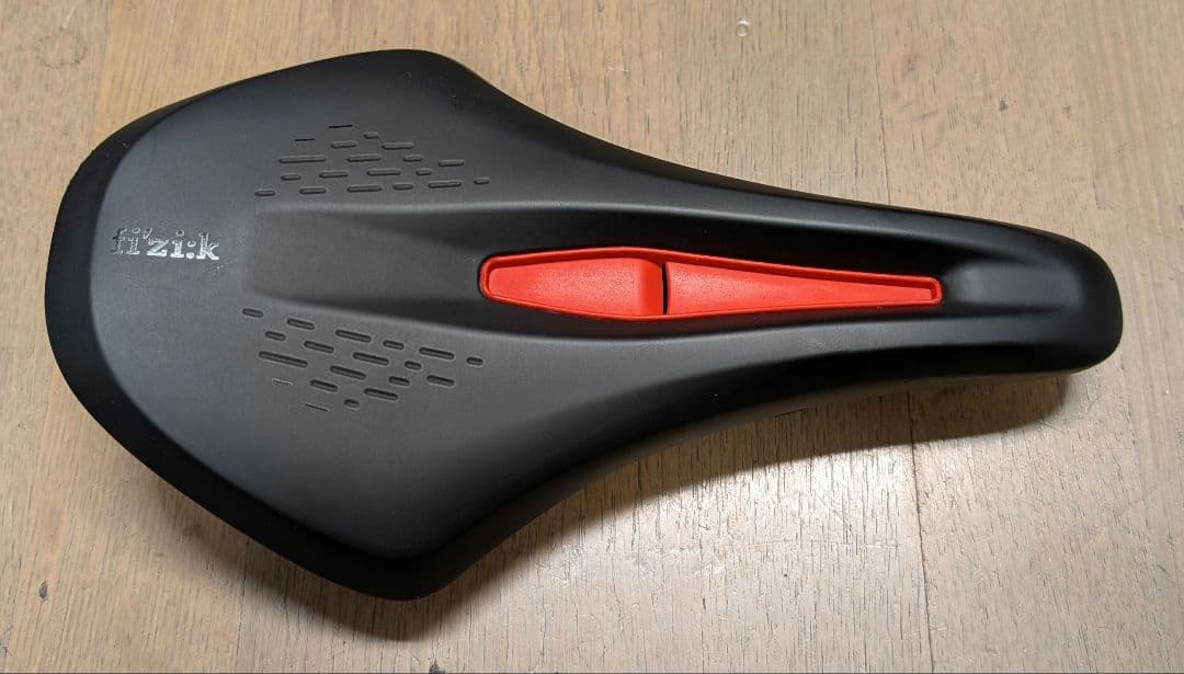 Fizik Terra Argo 150mm サドル ブロンプトン