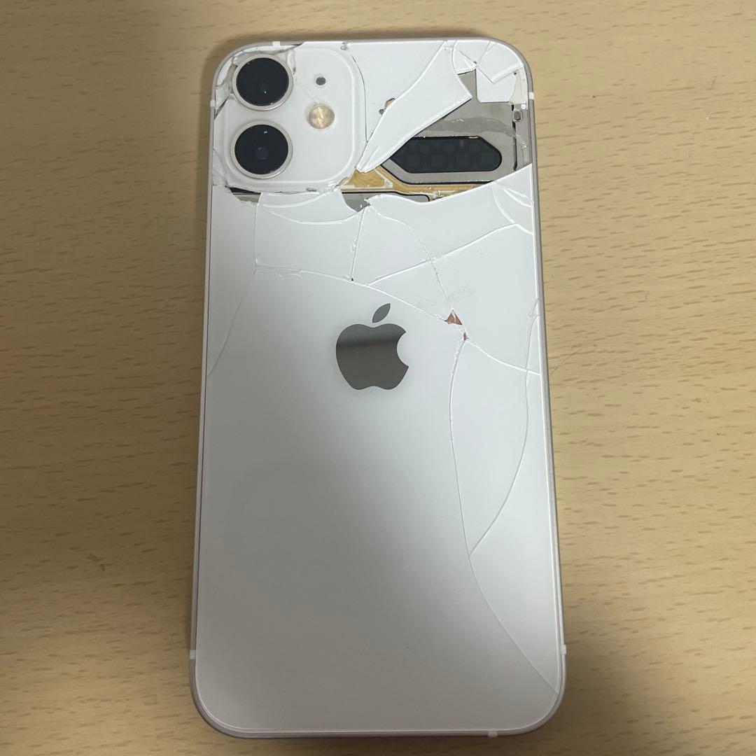 携帯電話本体 Luffy