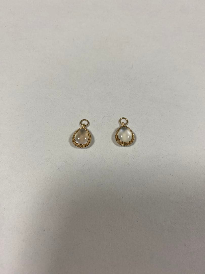 kki♡様　美品agete K10 マルチストーンピアスチャーム保証書・袋　付き