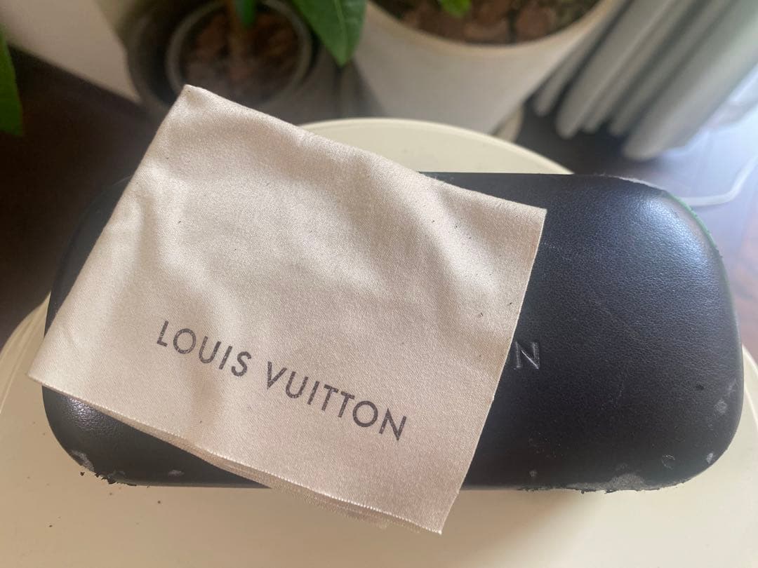 LOUIS VUITTON サングラス ケース付き
