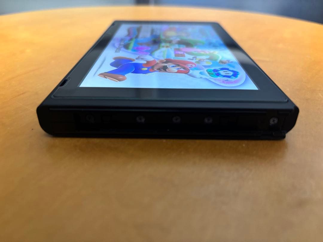 Nintendo 任天堂　ニンテンドー　Switch 本体