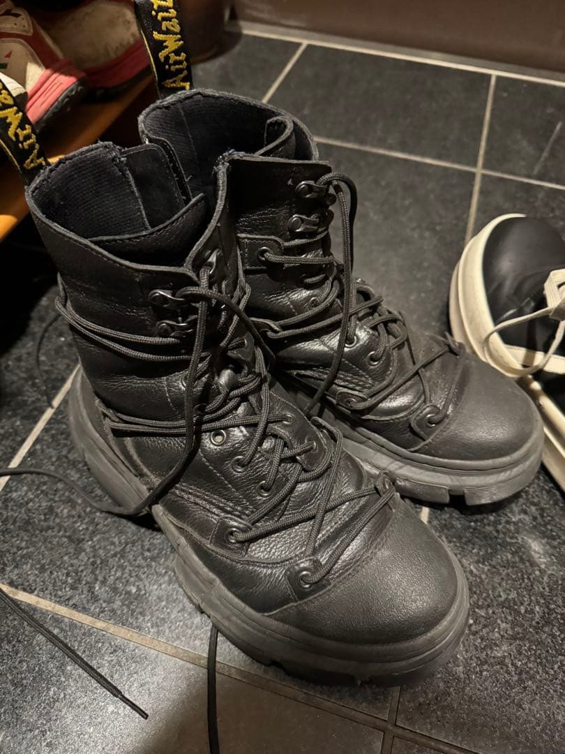 Dr. Martensドクターマーチン DMXL LACE 8 ホールUK8