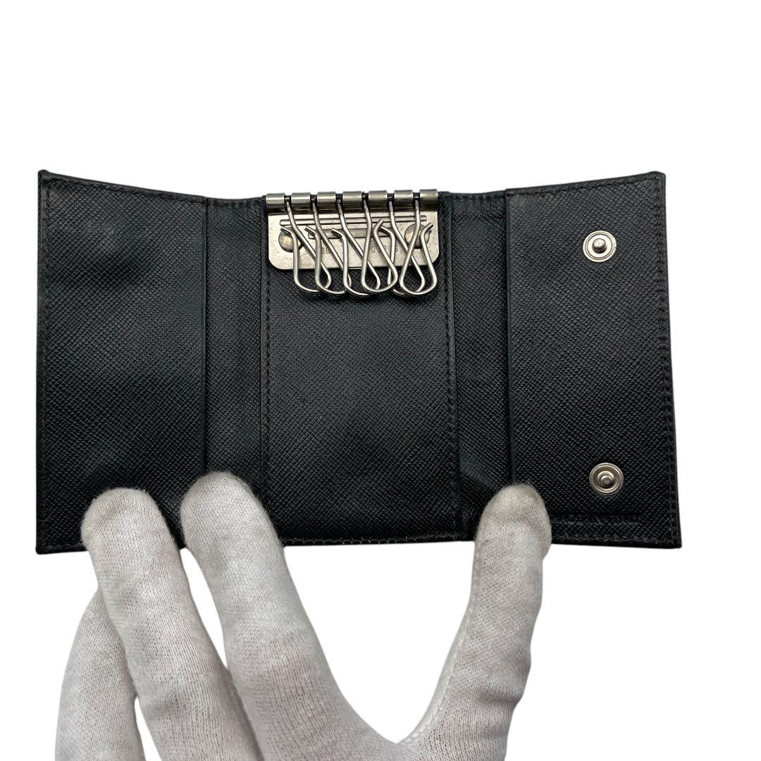 【美品】PRADA プラダ キーケース 黒 リモンタナイロン × サフィアーノ
