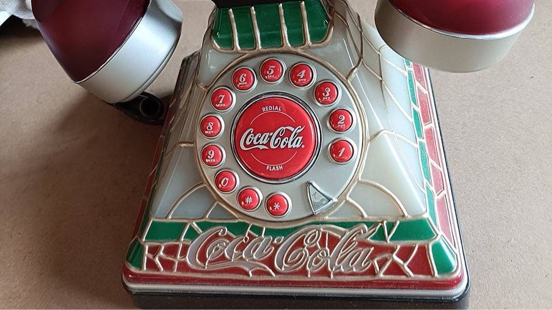 ステンドグラス風 コカコーラ 電話機