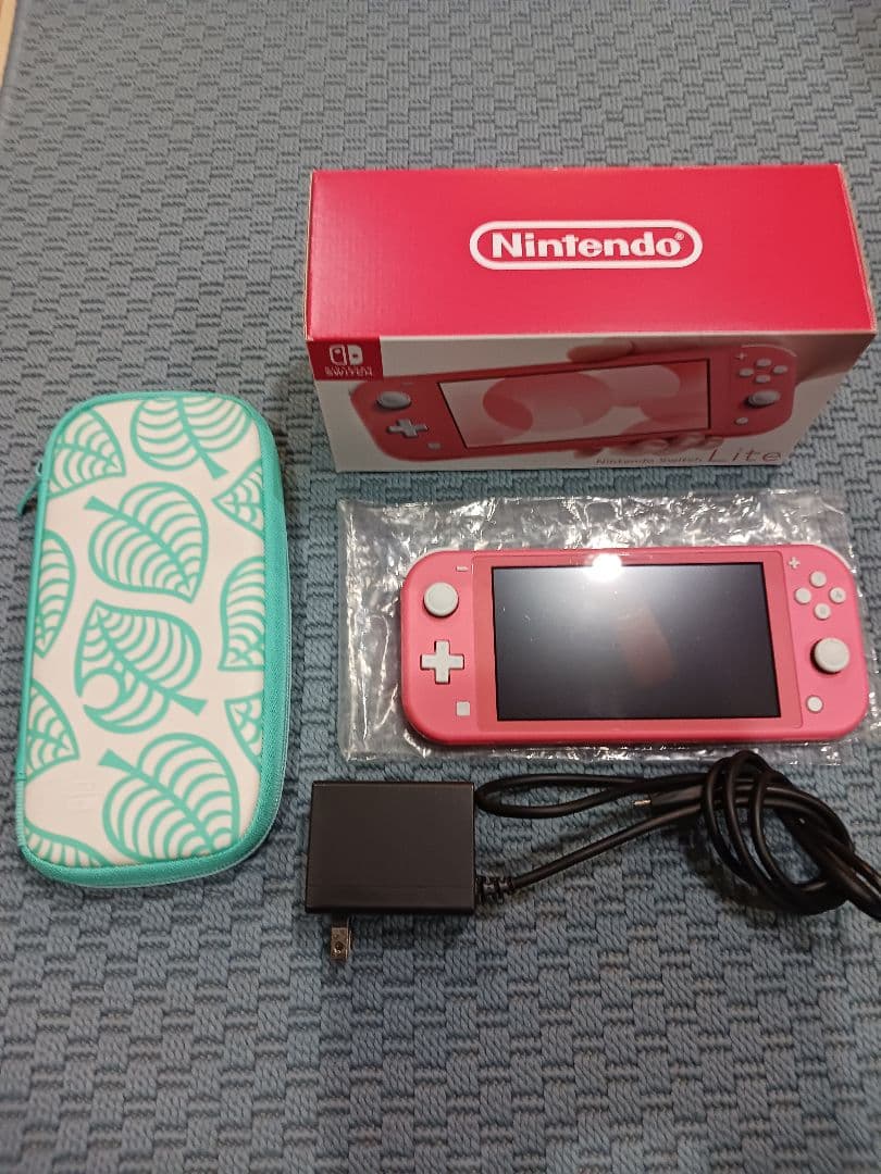 Nintendo Switch Lite ピンク 本体 充電器 ケース、箱付き