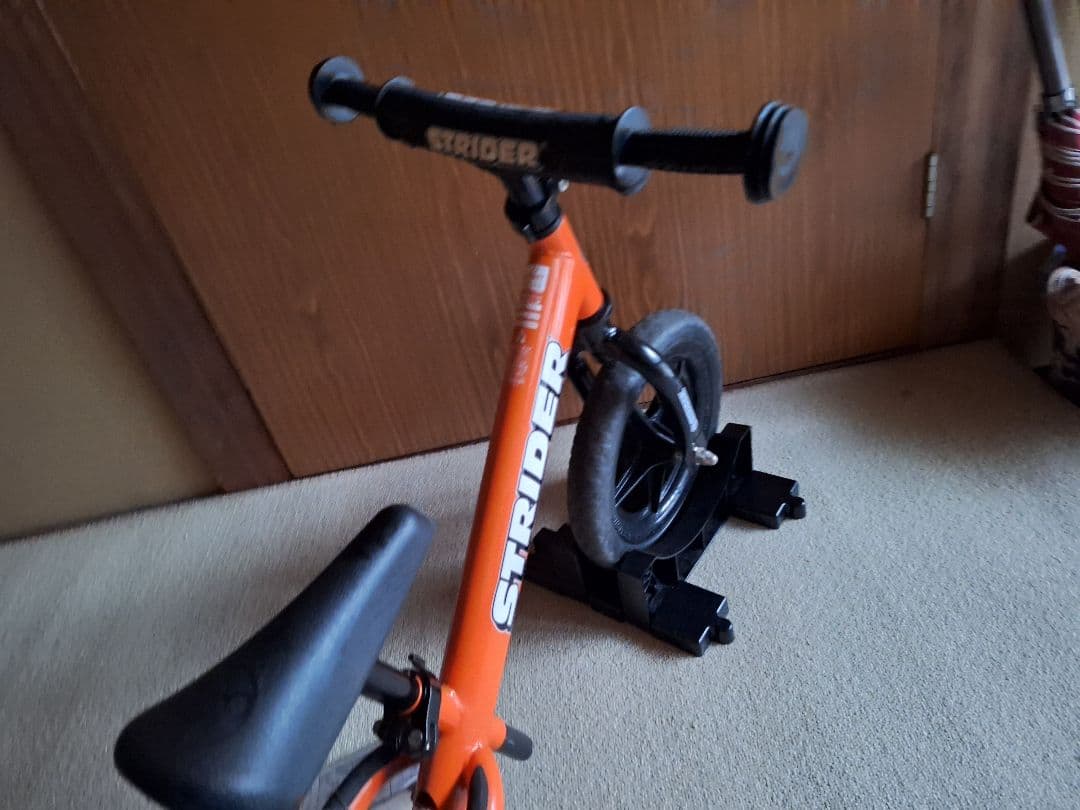 STRIDER ストライダー バランスバイク 12インチ オレンジ