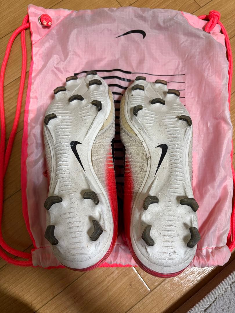 ナイキ マーキュリアル ベロチ