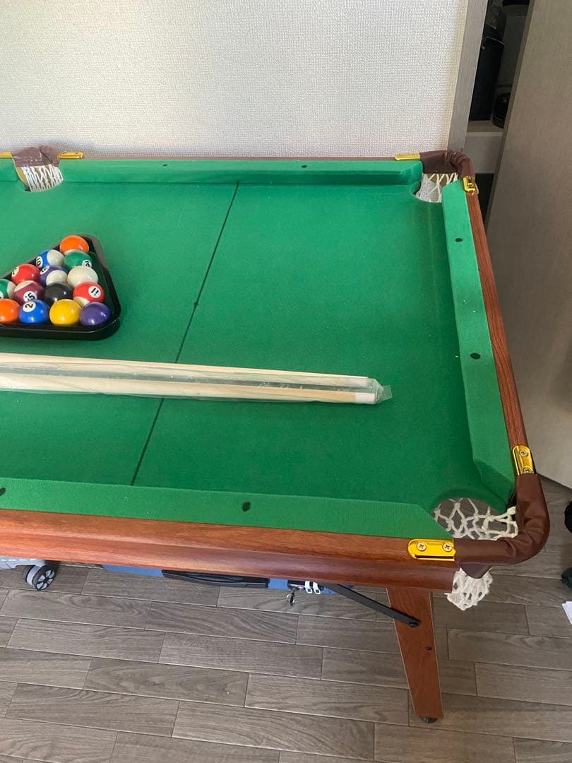 ビリヤードテーブル￼