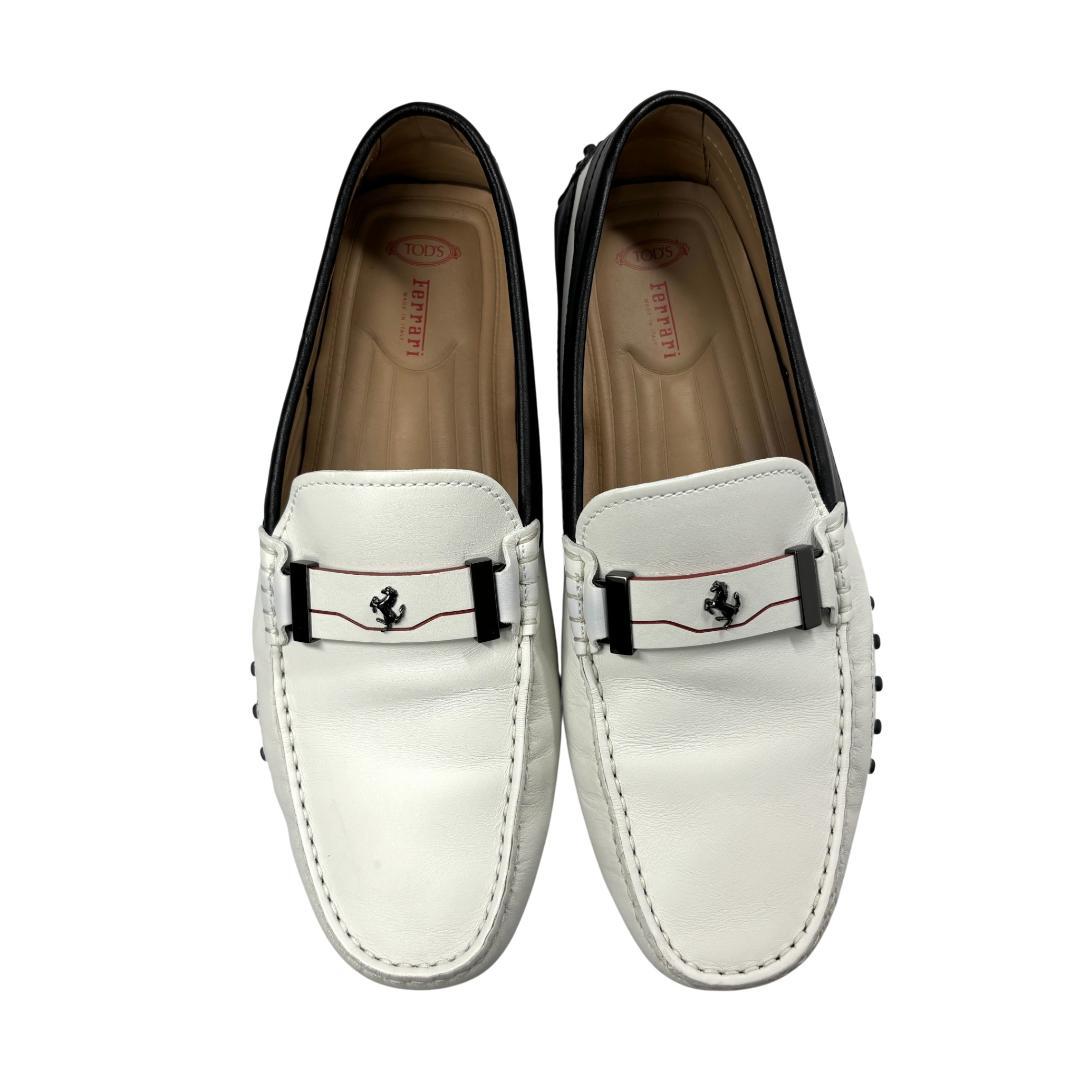 TOD's フェラーリ ドライビングシューズ アイボリー 7 25.5-26cm