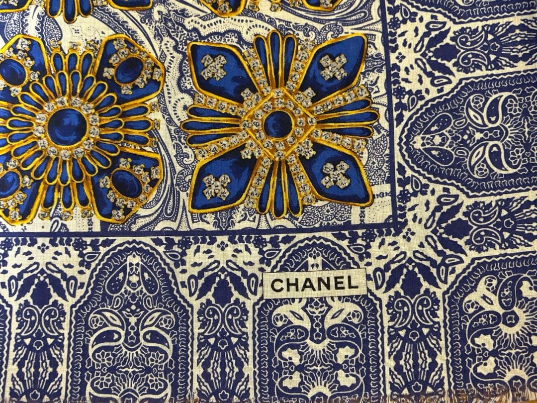 美品＊CHANEL 大判 スカーフ シルク ゴールド　ブルー　花柄　ゴージャス