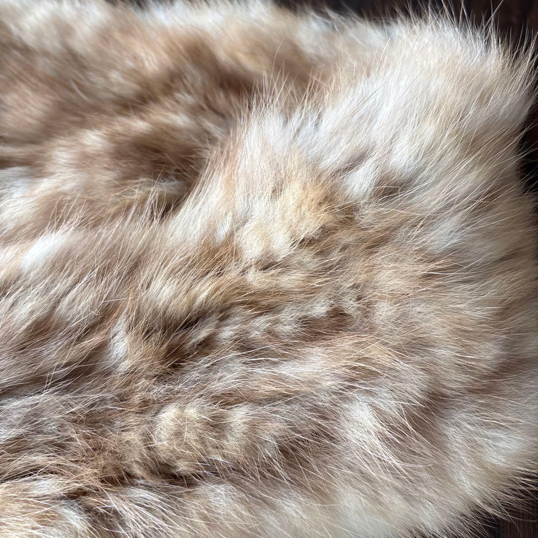 【新品未使用タグ付き】ロシアンセーブルニット マフラー 10cm x 90cm