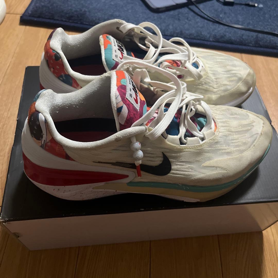 Nike バスケットボールシューズ ホワイト/マルチカラー