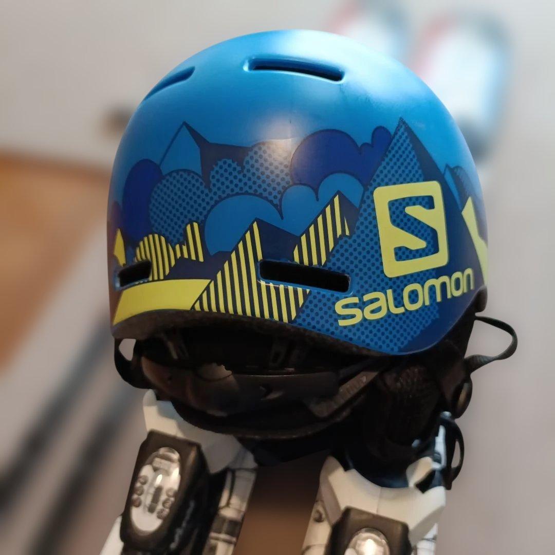 ROSSIGNOL ロシニョール ジュニアスキーセット ヘルメット付き。