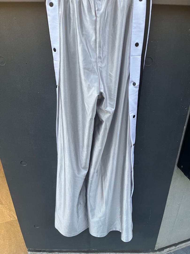 ADILENIUM シーズン2 オーバーサイズ アディブレイクパンツ