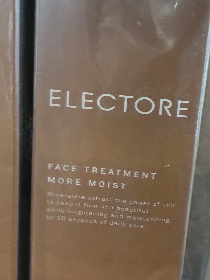 Electore フェイストリートメント モアモイスト　3本とメイク落とし