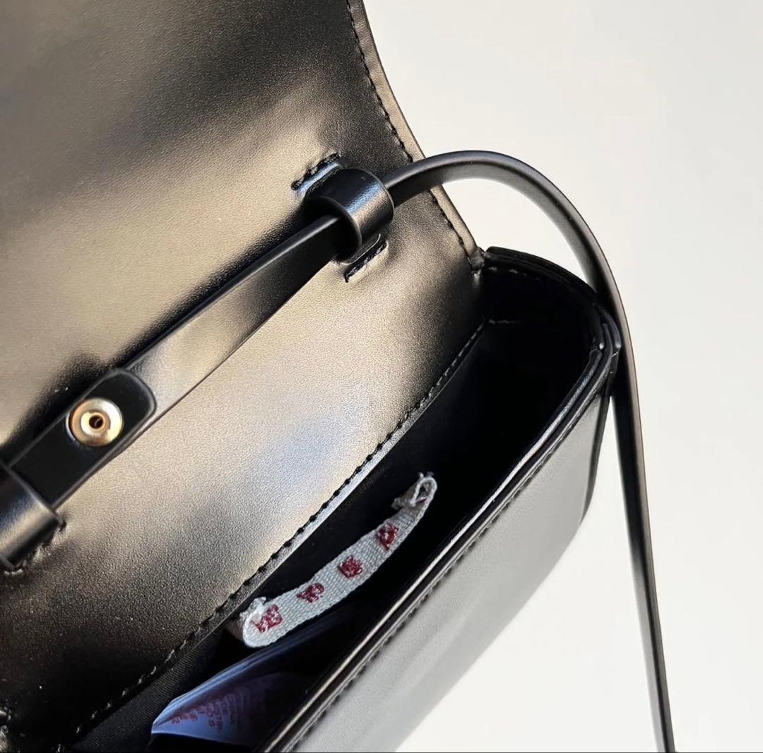 り*ご様 MARNI マルニ ミニショルダーバッグ黒