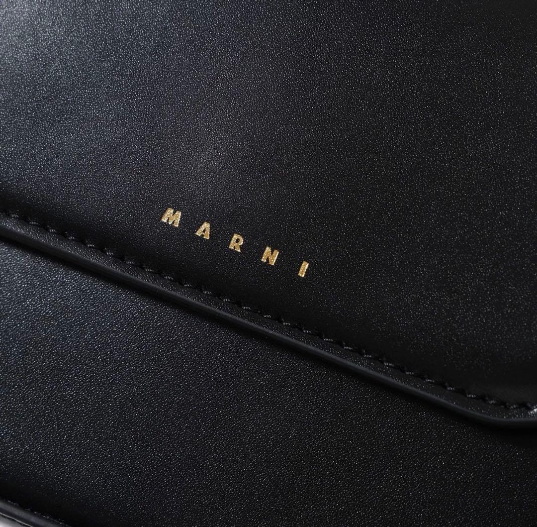 り*ご様 MARNI マルニ ミニショルダーバッグ黒
