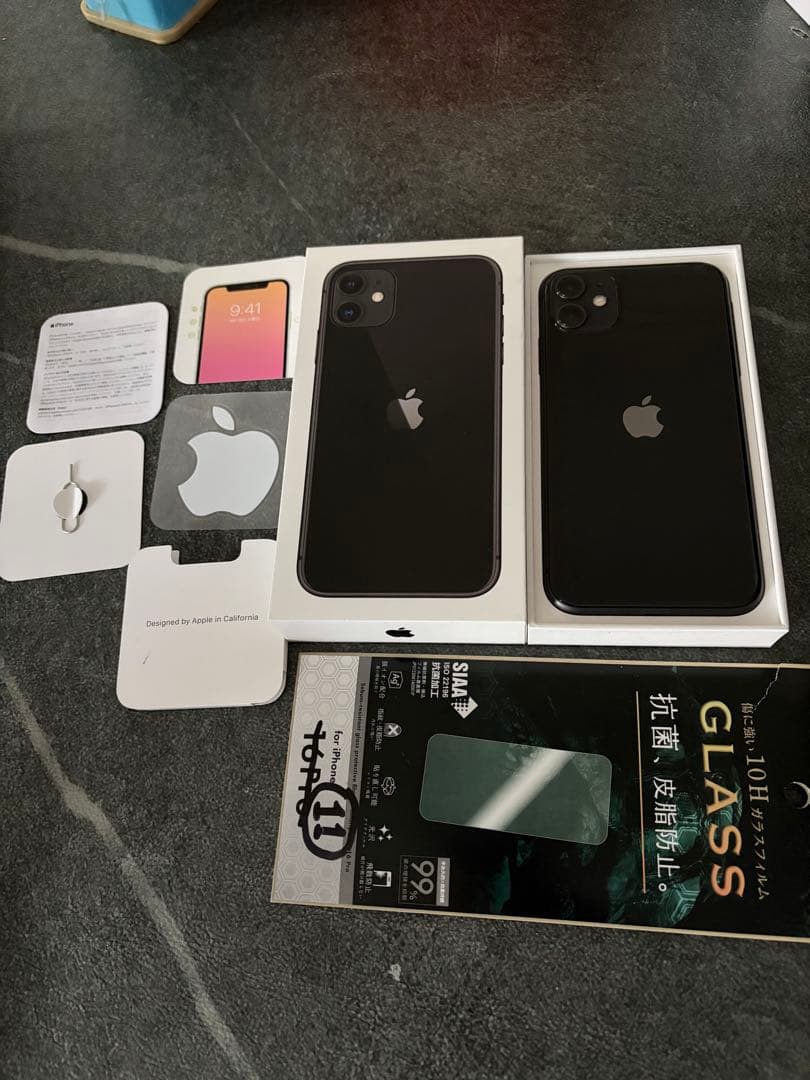 Apple iPhone 11 ブラック 本体　箱　保護フィルム付き