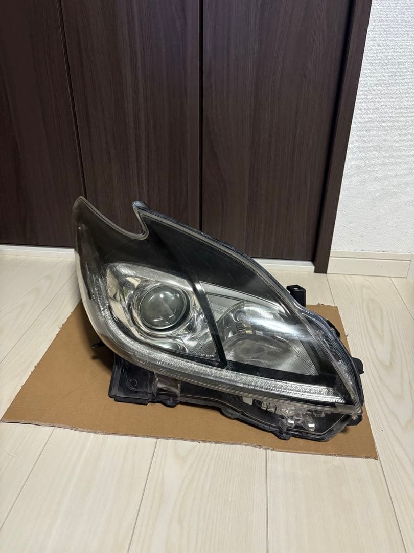 30プリウス後期 Ｇ's純正HIDヘッドライト