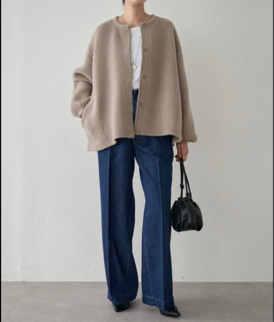 今期完売BEARDSLEYビアズリー✨パフ袖ニットコート30,800円ベージュ