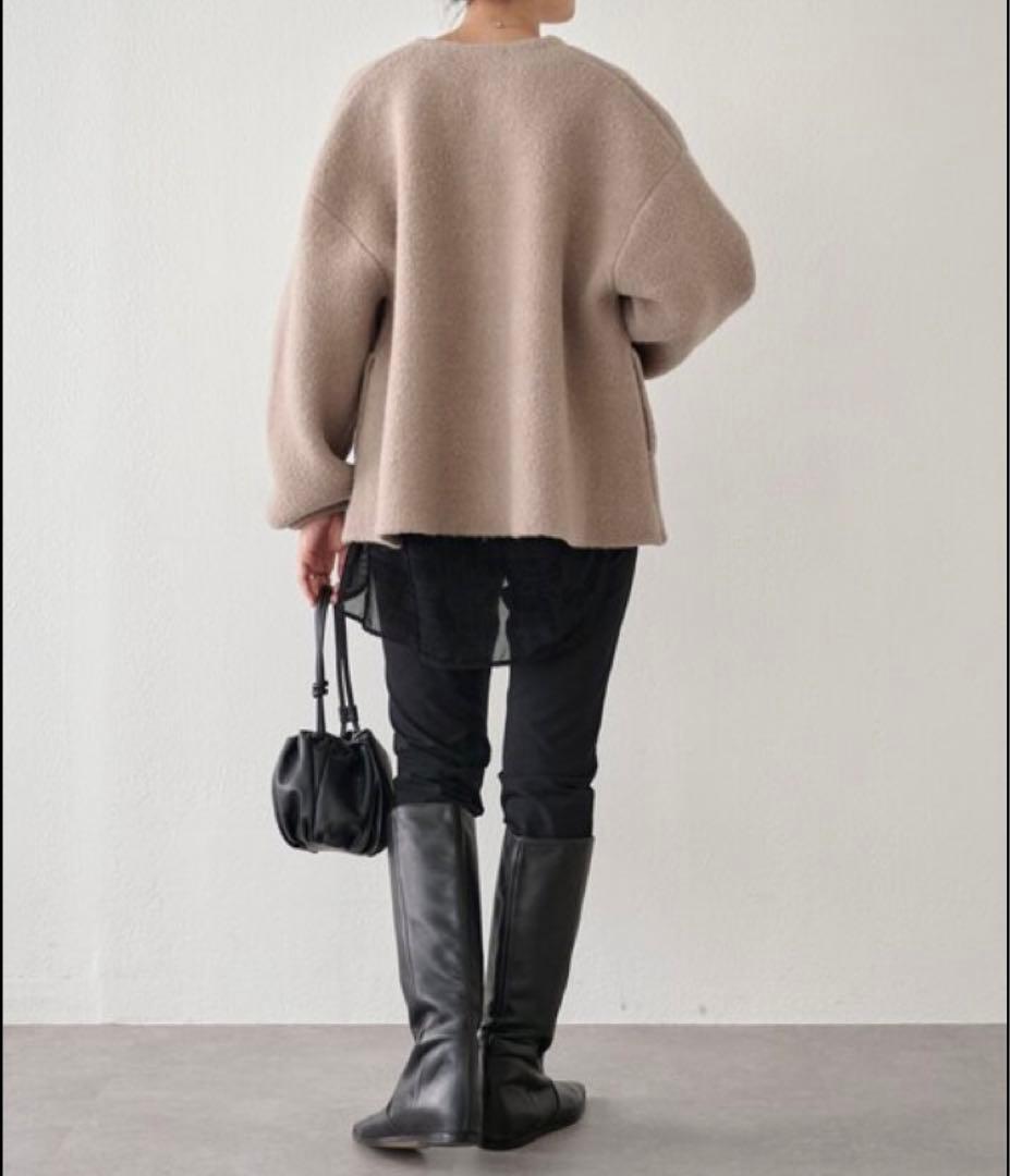 今期完売BEARDSLEYビアズリー✨パフ袖ニットコート30,800円ベージュ