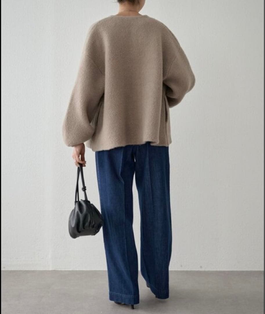 今期完売BEARDSLEYビアズリー✨パフ袖ニットコート30,800円ベージュ