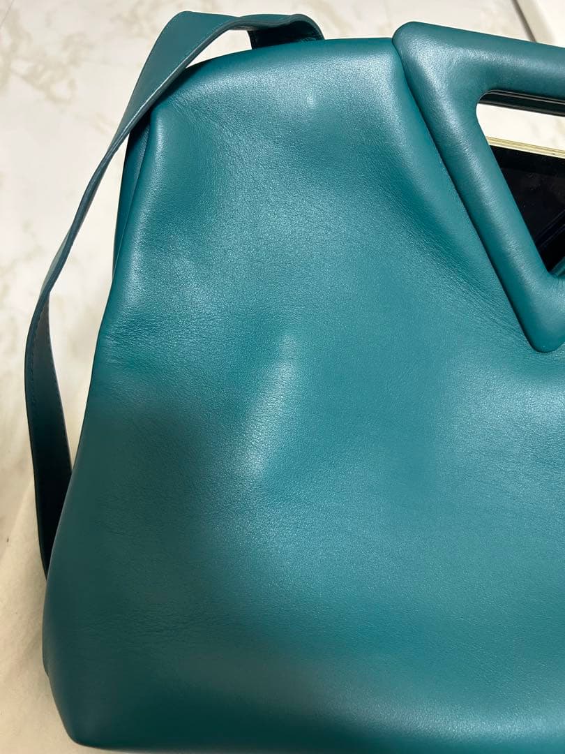 BOTTEGA VENETA POINT ミディアム