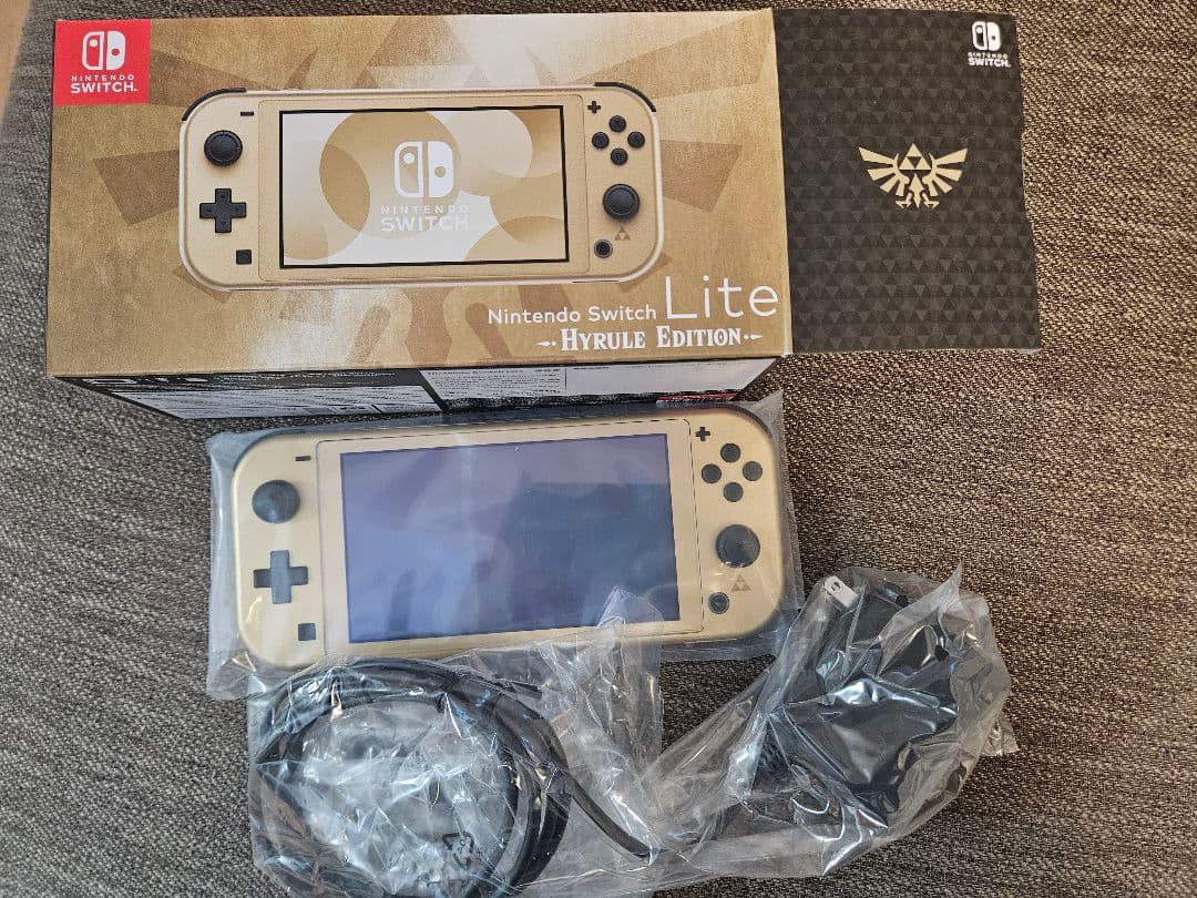 Nintendo Switch Lite ハイラルエディション　スイッチライト