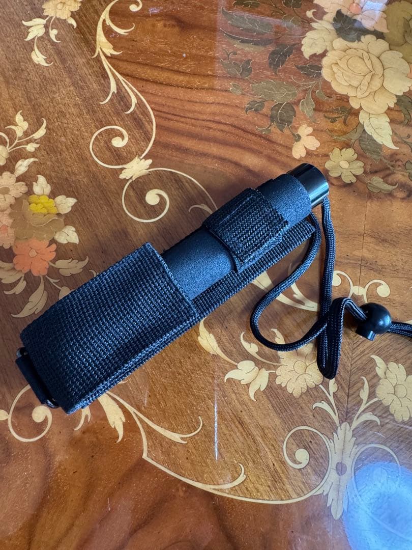 未使用　警棒ホルスター　バトン棒　スポーツ　サバイバルゲーム