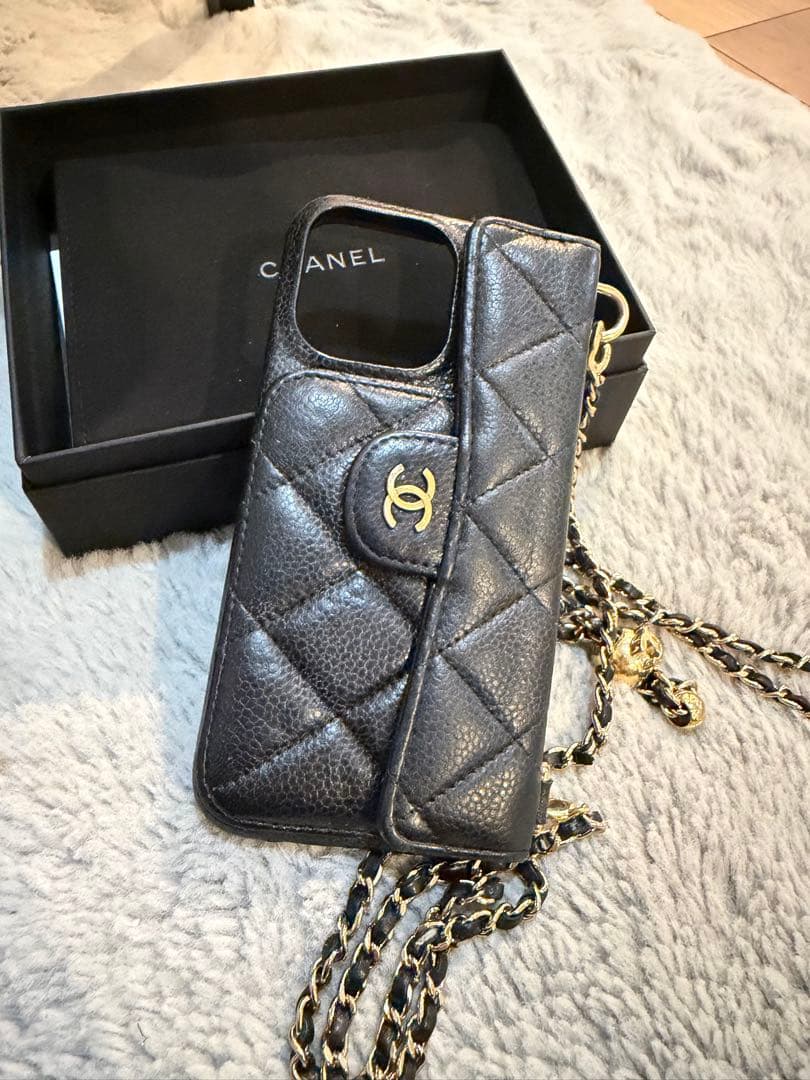 CHANEL キャビアスキン iPhone15promaxケース