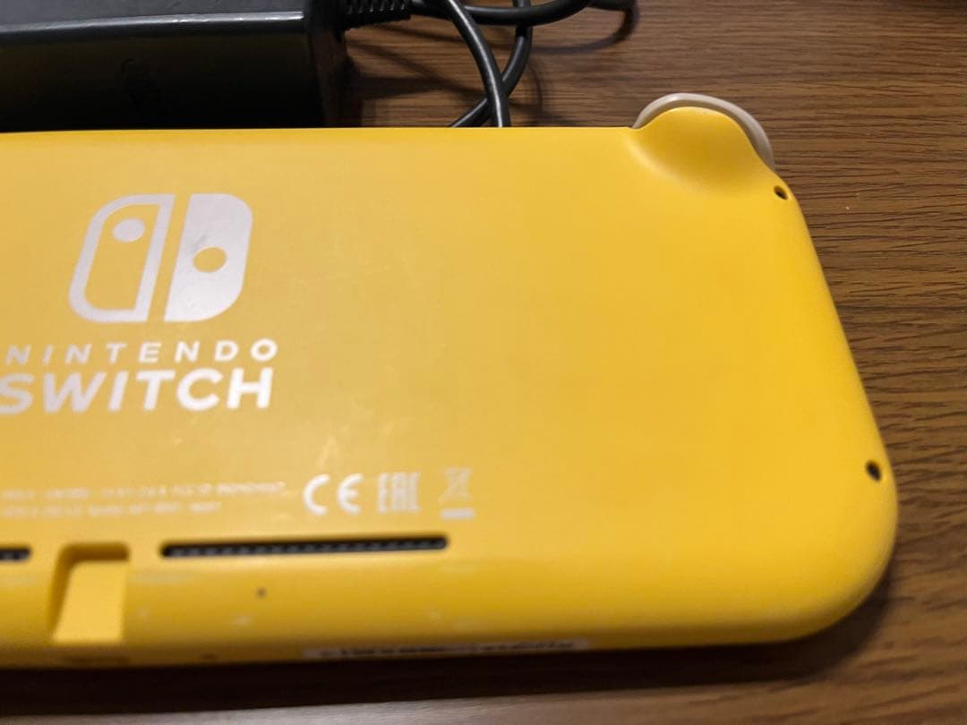 【ジャンク品】Nintendo Switch Lite イエロー 充電器付き