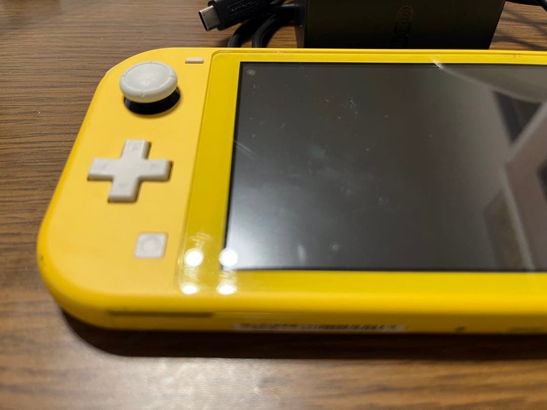 【ジャンク品】Nintendo Switch Lite イエロー 充電器付き