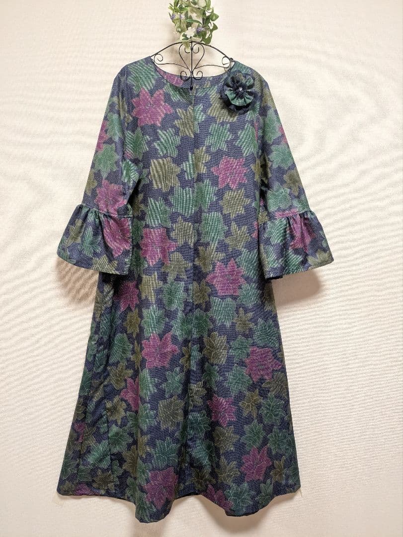 ♥お取り置き中♥着物リメイクワンピース★大島紬★Aライン★ブローチ付★ML〜LL