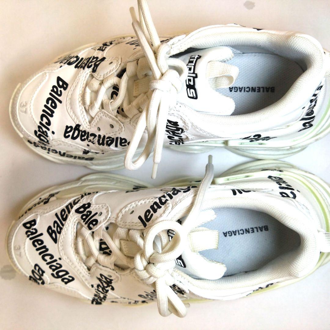 バレンシアガ　オールオーバーロゴ　スニーカー
