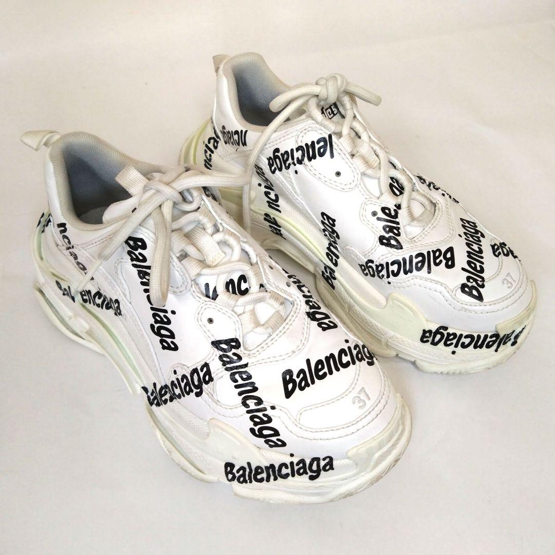 バレンシアガ　オールオーバーロゴ　スニーカー
