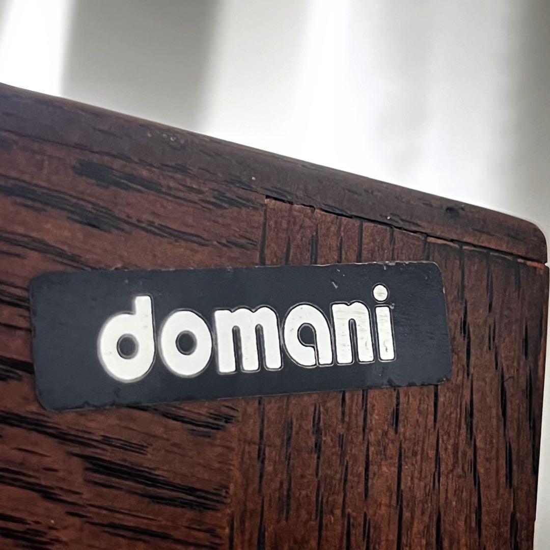 取付無料！カリモク ドマーニ モーガントン おしゃれアンティークガラス飾り棚✨