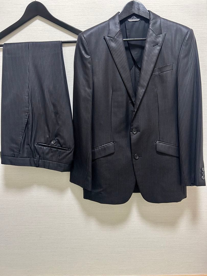 [ジェイ]コムサコレクションXチェルッティ光沢生地スーツセットアップ