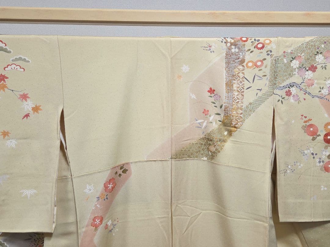 C◆着物くつろぎ 季節の花々 金彩 金駒刺繍 菊 桜 袷 正絹 訪問着 着物