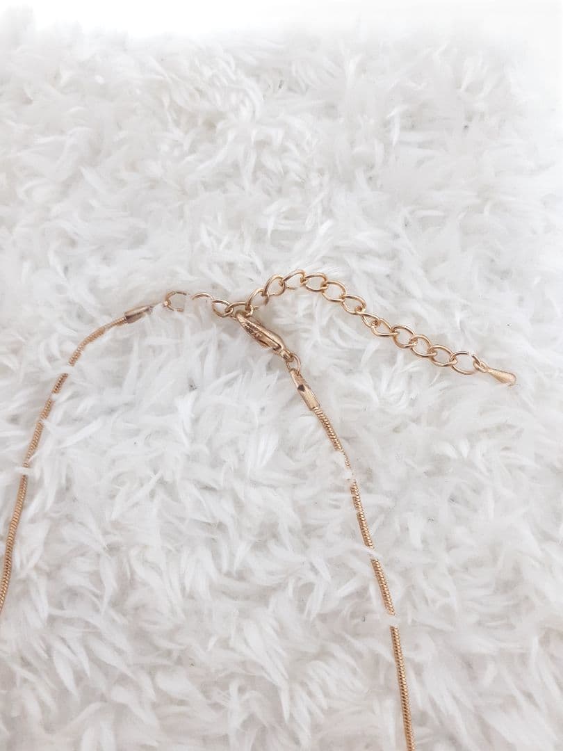 土日限定価格！琥珀　レッドアンバー　インタリオ彫刻ペンダント　　ネックレス