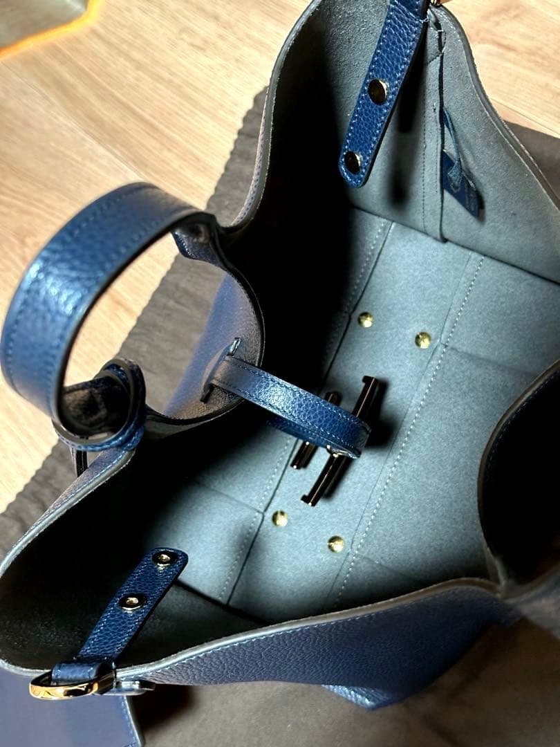 Tタイムレス　レザーショルダーバック ミニ ブルー未使用新品