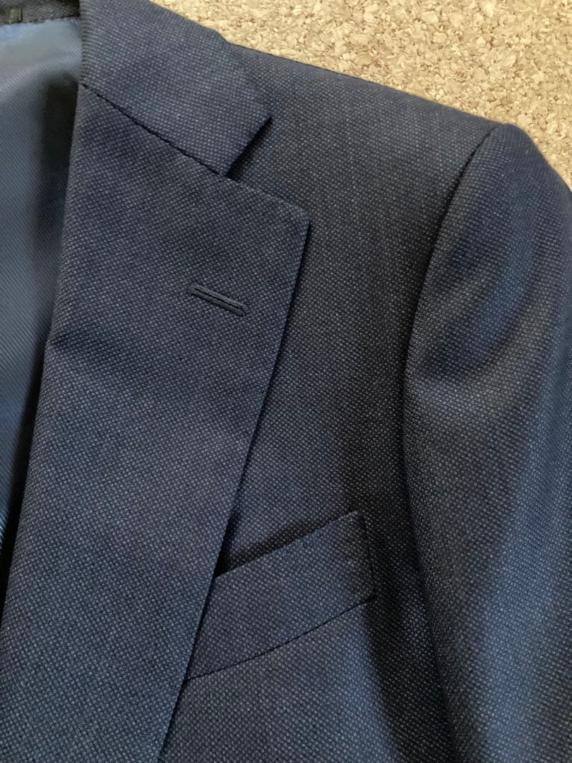 TOMORROWLANDロロピアーナ　ネイビー シングル3つボタンスーツ