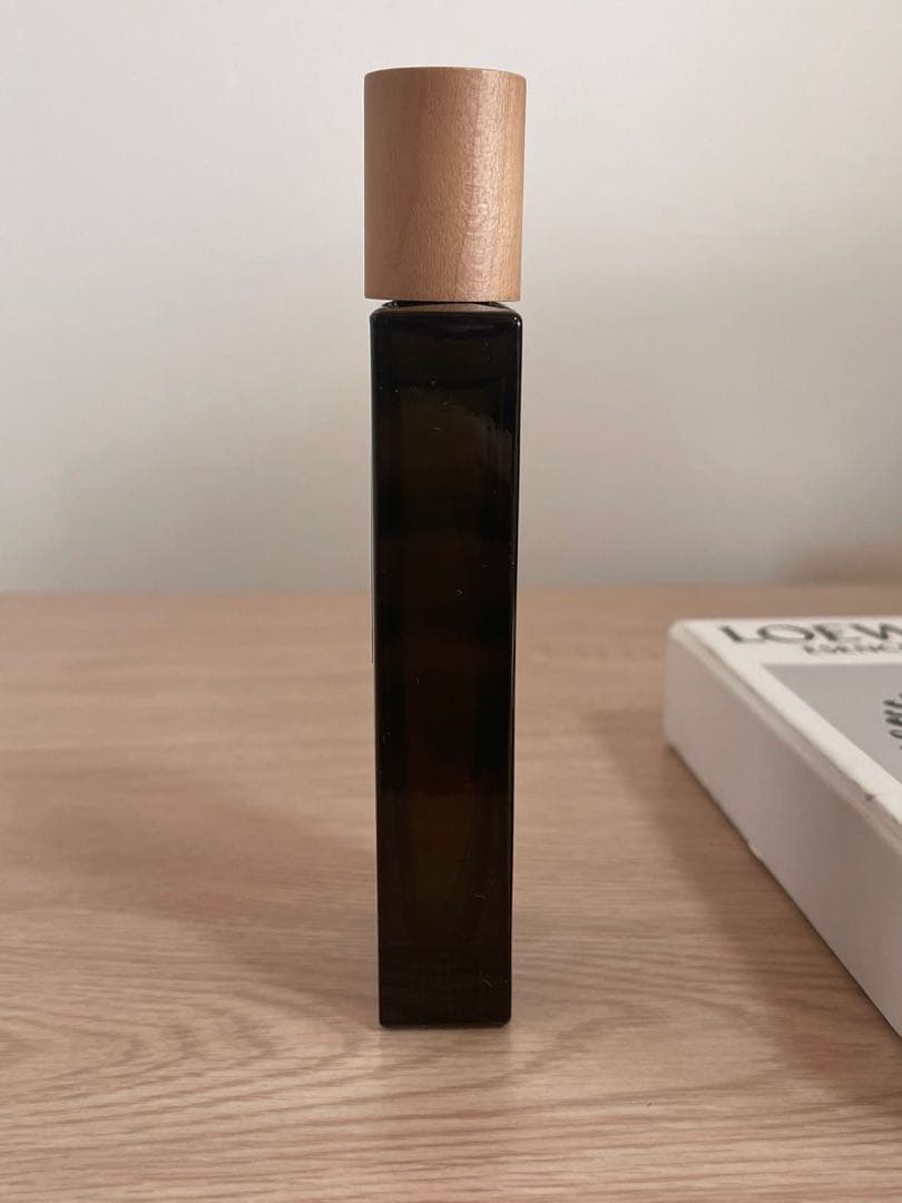 香水(男性用) LOEWE ESSENCIA EAU DE PARFUM 50ml