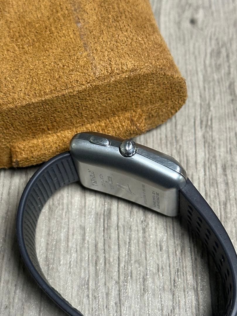 タグホイヤー (TAG HEUER) 限定版タイガーウッズ時計