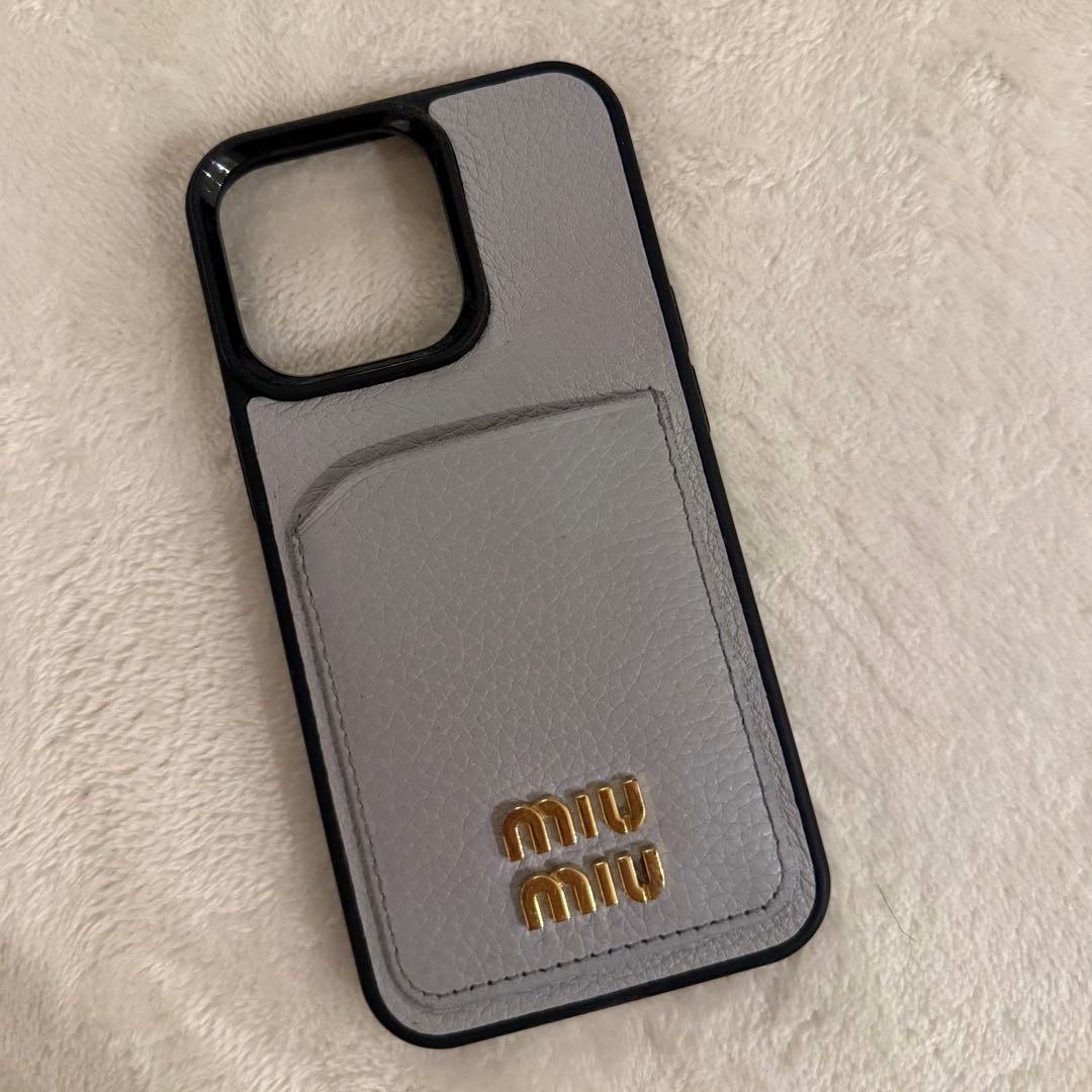 miu miu ブルーグレー　レザー iPhone13proケース